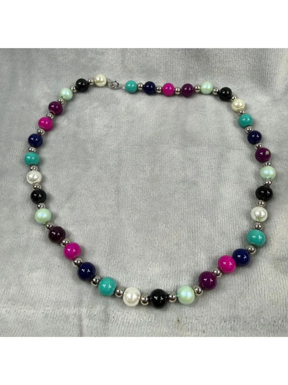 Multicolor Beaded Necklace Glossy Finish & Silver Accents 20 Inches Spring Clasp